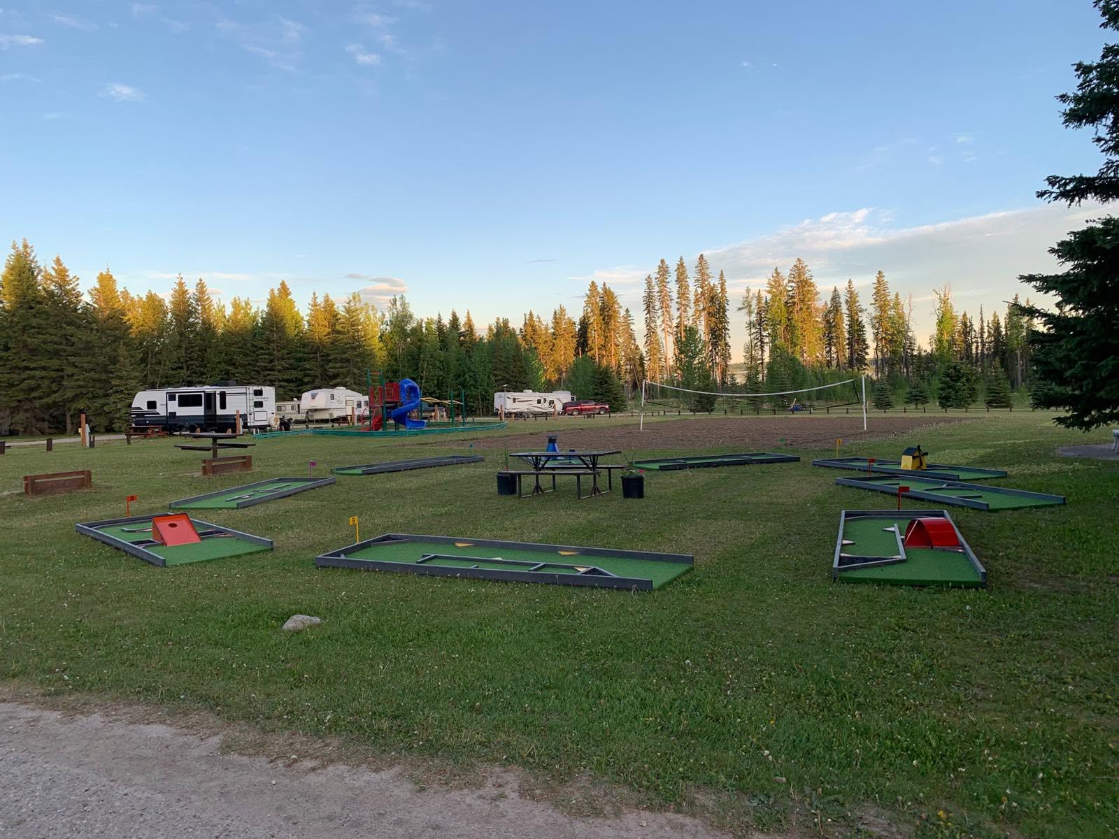 Mini golf course